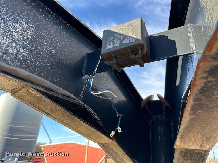 image for item NJ9300 2009 Parker Performance equipment trailer