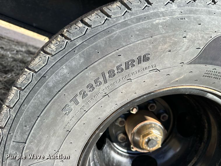 image for item NJ9300 2009 Parker Performance equipment trailer