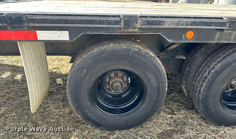 image for item NJ9300 2009 Parker Performance equipment trailer