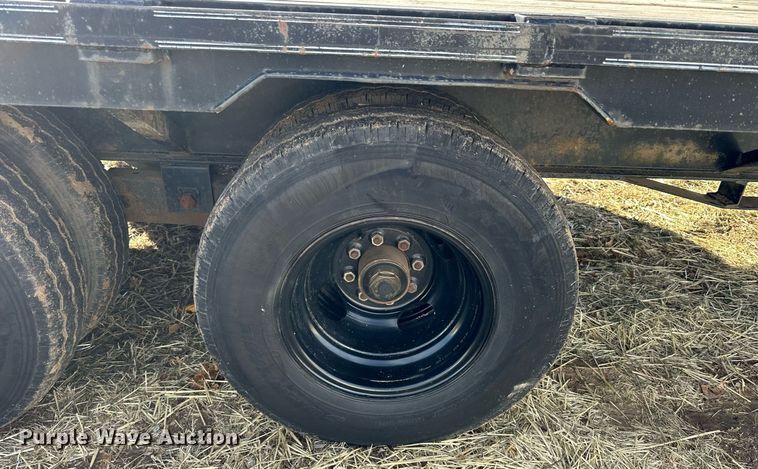 image for item NJ9300 2009 Parker Performance equipment trailer