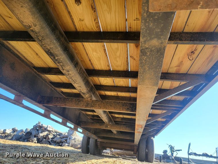 image for item NJ9300 2009 Parker Performance equipment trailer