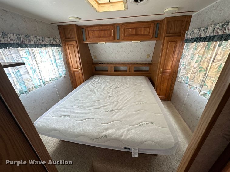 image for item NJ9377 1993 Jayco 265 RK Eagle Series camper