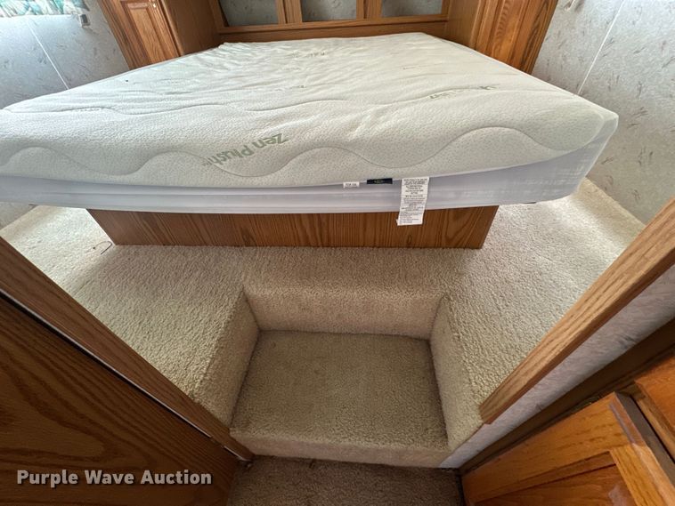 image for item NJ9377 1993 Jayco 265 RK Eagle Series camper