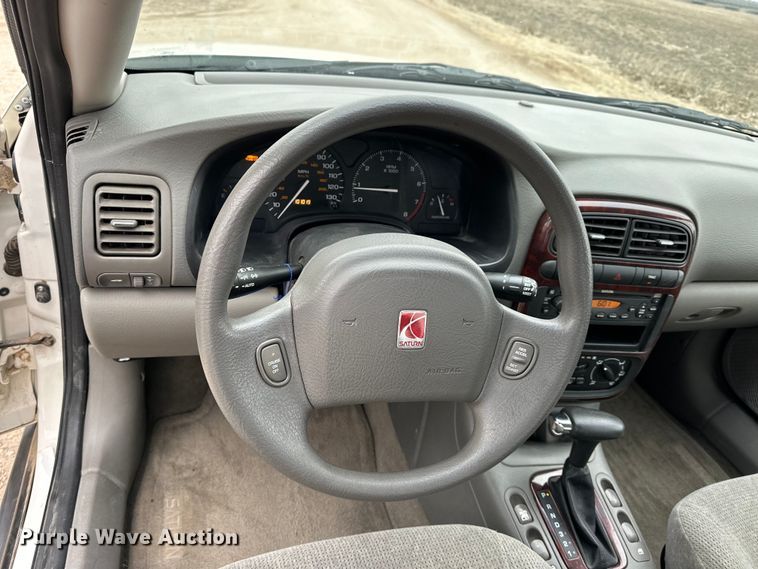 image for item NJ9392 2002 Saturn LS 