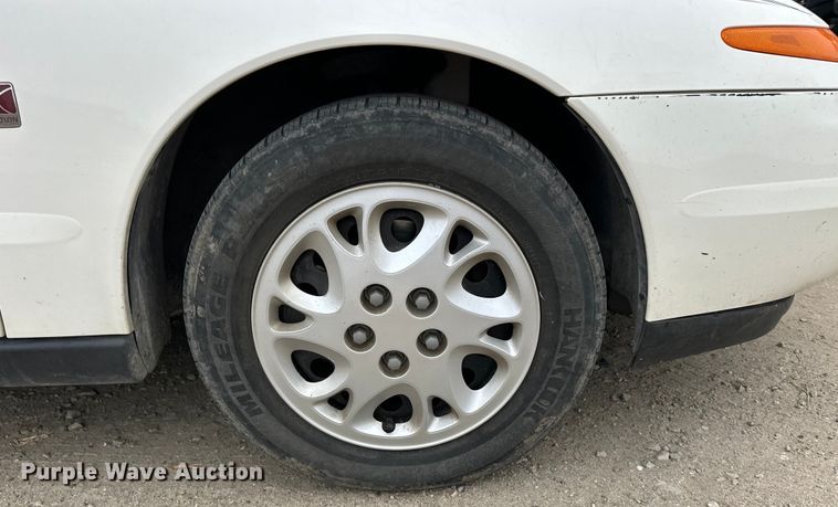 image for item NJ9392 2002 Saturn LS 