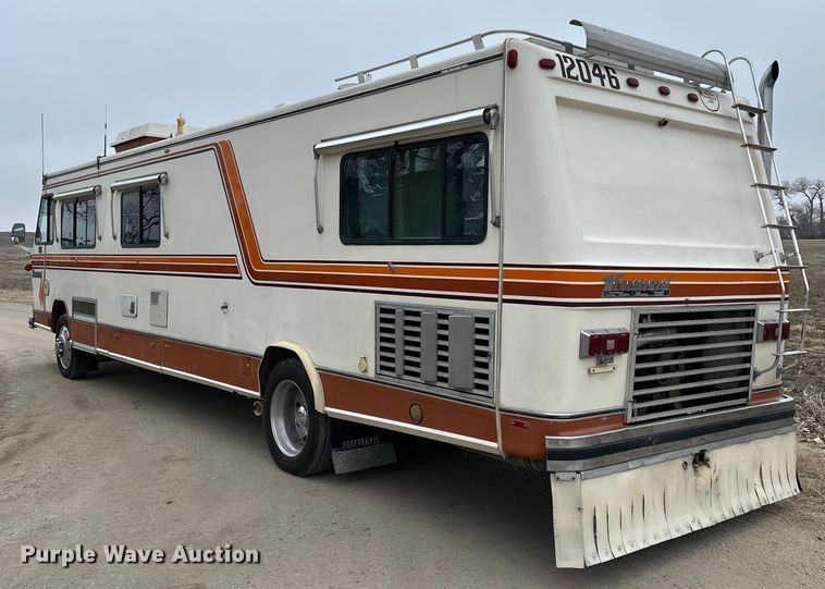 image for item NJ9393 1983 Foretravel V-715R RV