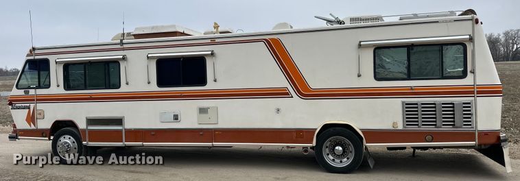 image for item NJ9393 1983 Foretravel V-715R RV