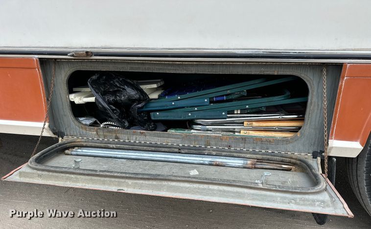 image for item NJ9393 1983 Foretravel V-715R RV