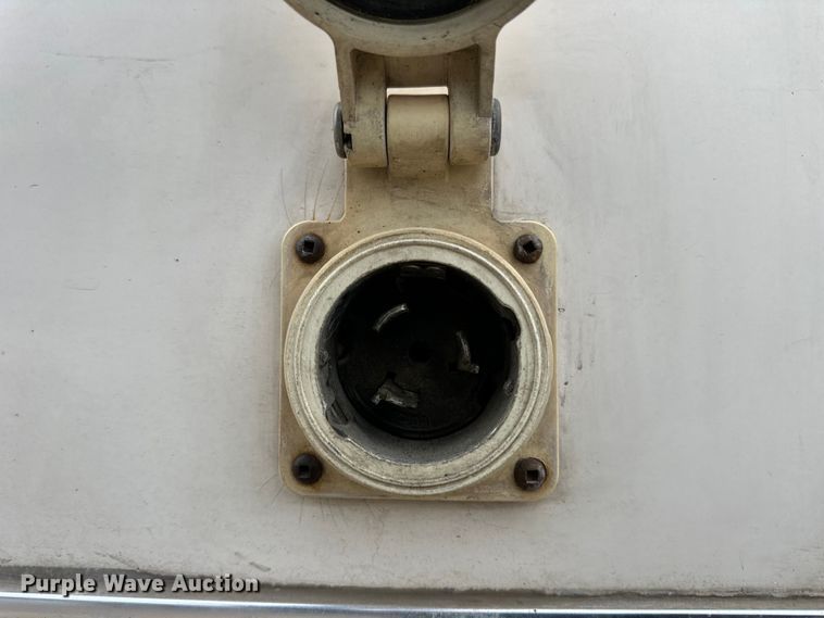 image for item NJ9393 1983 Foretravel V-715R RV