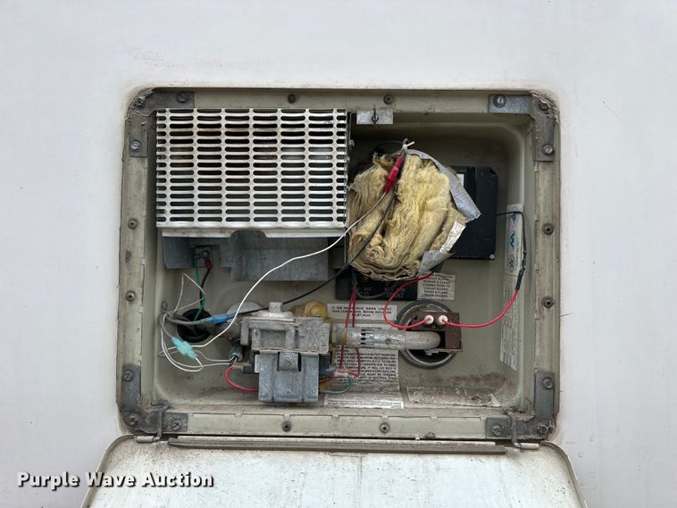 image for item NJ9393 1983 Foretravel V-715R RV