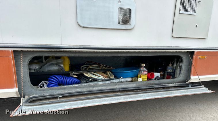 image for item NJ9393 1983 Foretravel V-715R RV