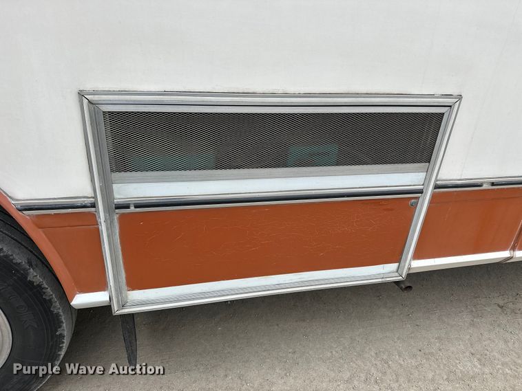 image for item NJ9393 1983 Foretravel V-715R RV