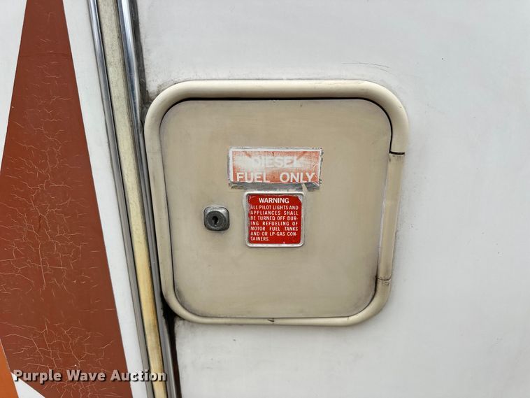 image for item NJ9393 1983 Foretravel V-715R RV