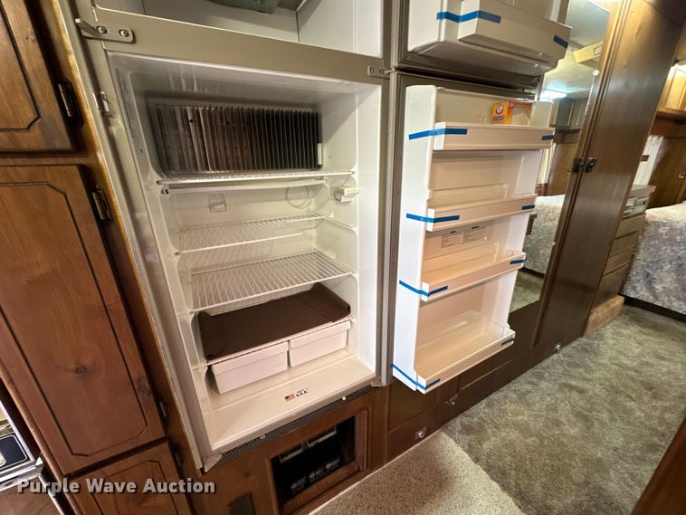 image for item NJ9393 1983 Foretravel V-715R RV