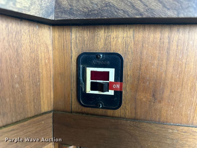 image for item NJ9393 1983 Foretravel V-715R RV