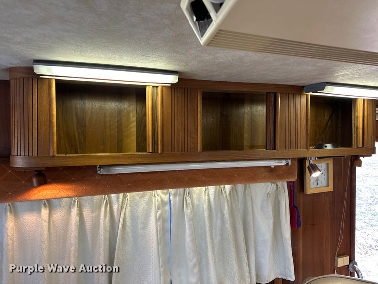 image for item NJ9393 1983 Foretravel V-715R RV