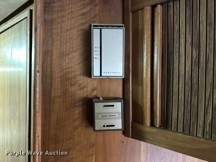 image for item NJ9393 1983 Foretravel V-715R RV