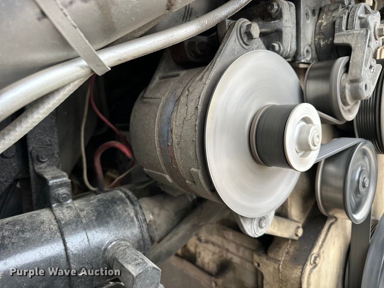 image for item NJ9393 1983 Foretravel V-715R RV