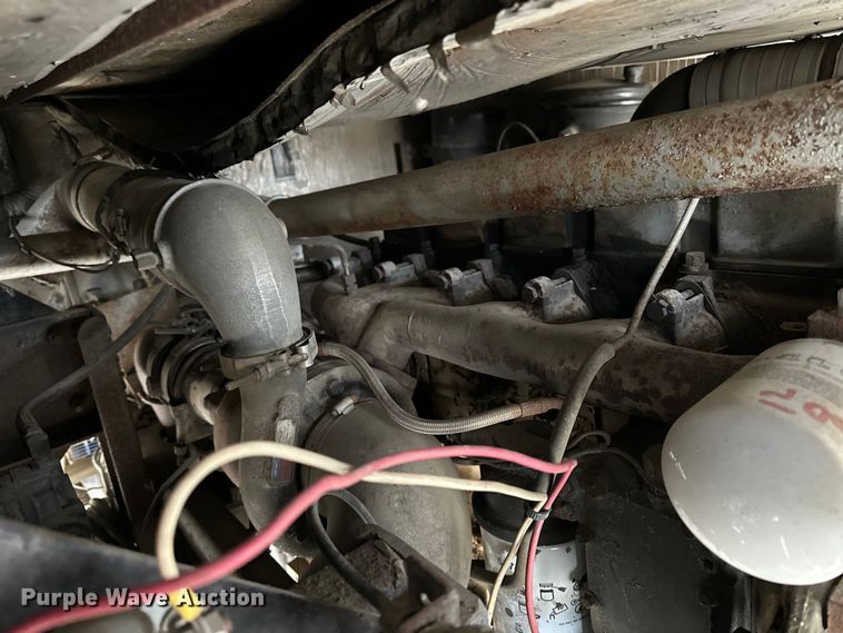 image for item NJ9393 1983 Foretravel V-715R RV