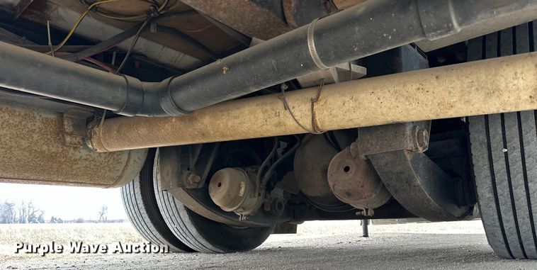 image for item NJ9393 1983 Foretravel V-715R RV