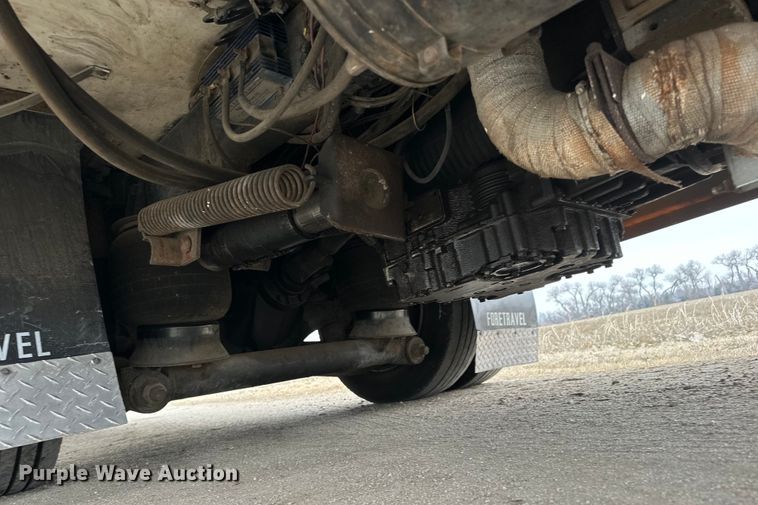 image for item NJ9393 1983 Foretravel V-715R RV