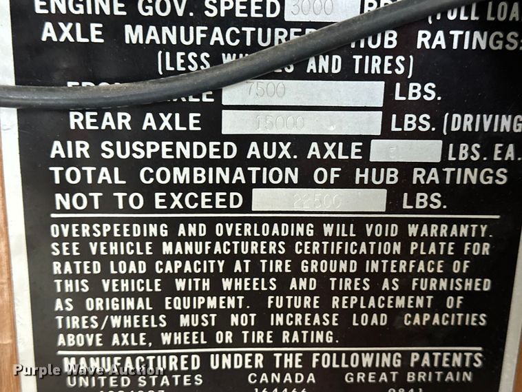 image for item NJ9393 1983 Foretravel V-715R RV