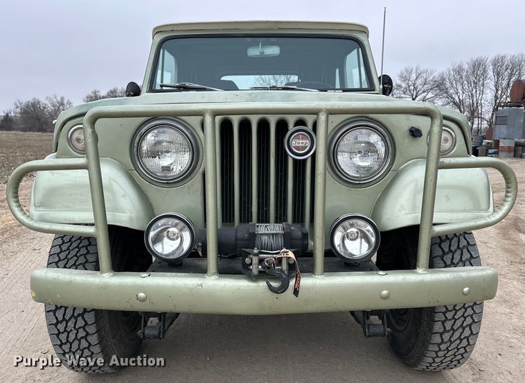 image for item NJ9394 1969 Jeep Commando SUV