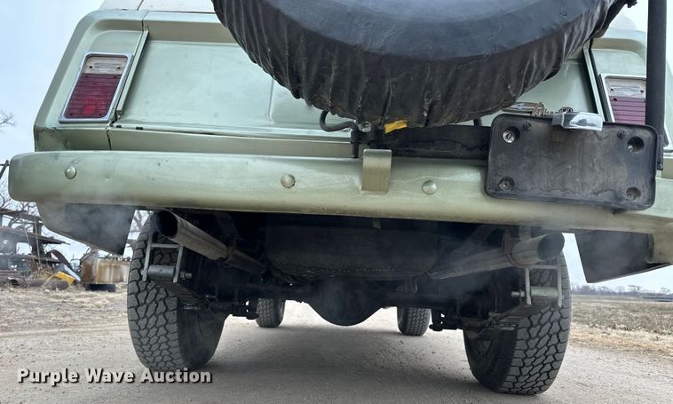 image for item NJ9394 1969 Jeep Commando SUV