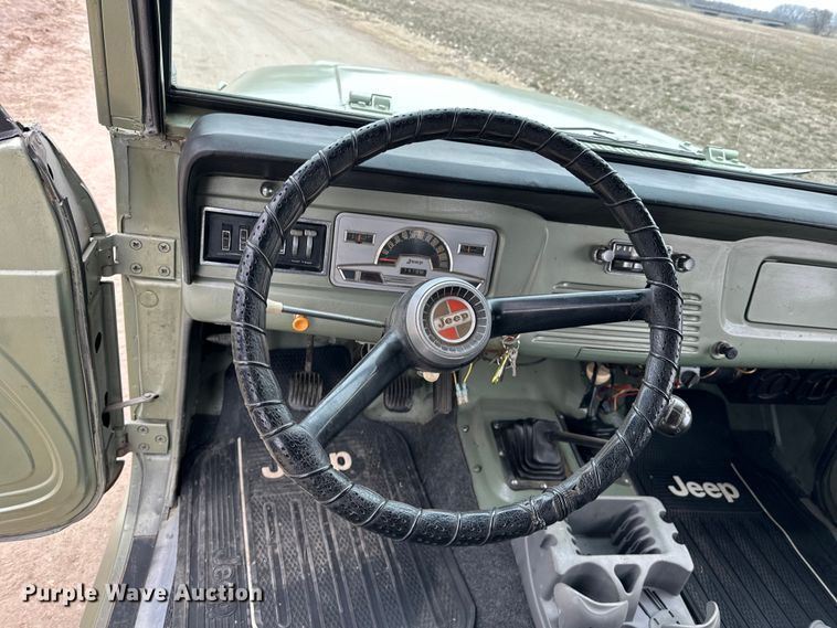 image for item NJ9394 1969 Jeep Commando SUV