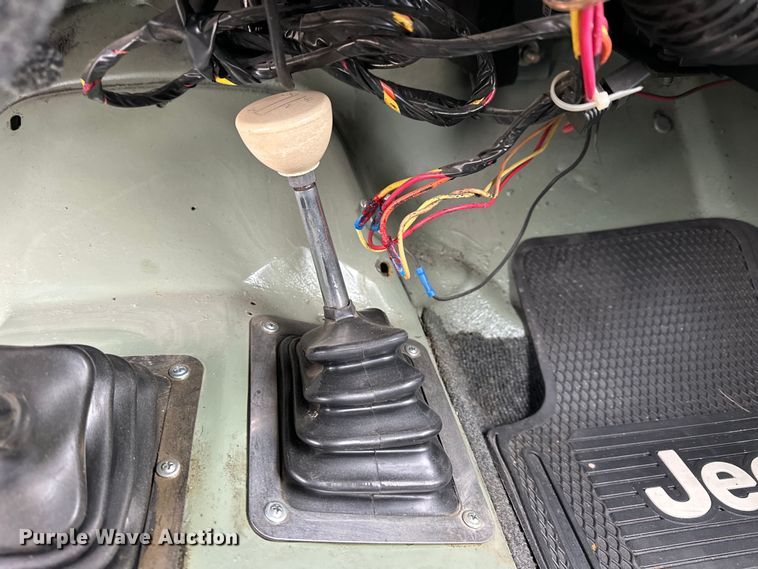 image for item NJ9394 1969 Jeep Commando SUV