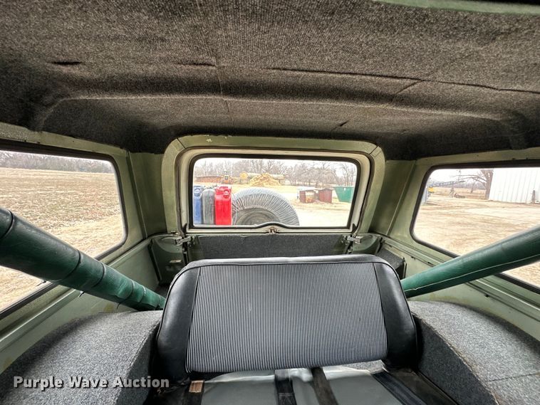 image for item NJ9394 1969 Jeep Commando SUV