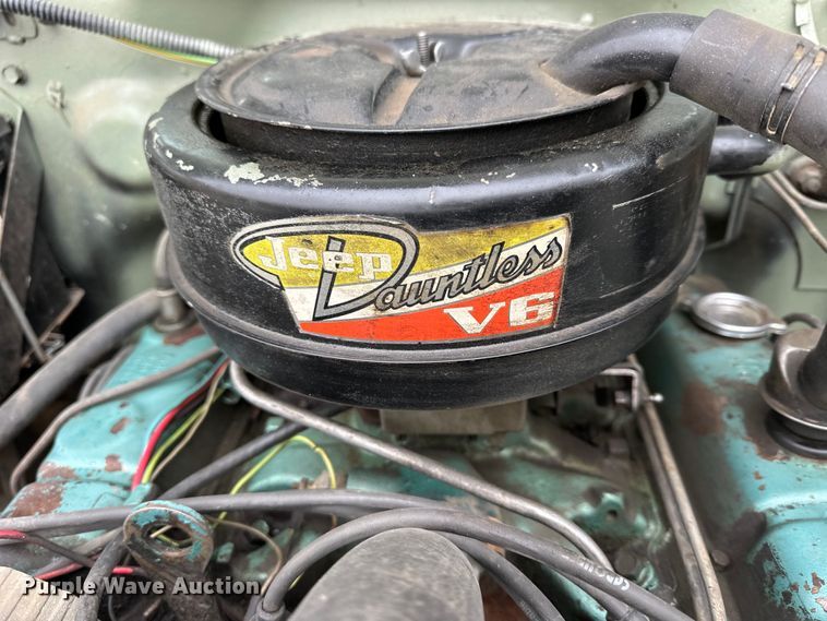 image for item NJ9394 1969 Jeep Commando SUV