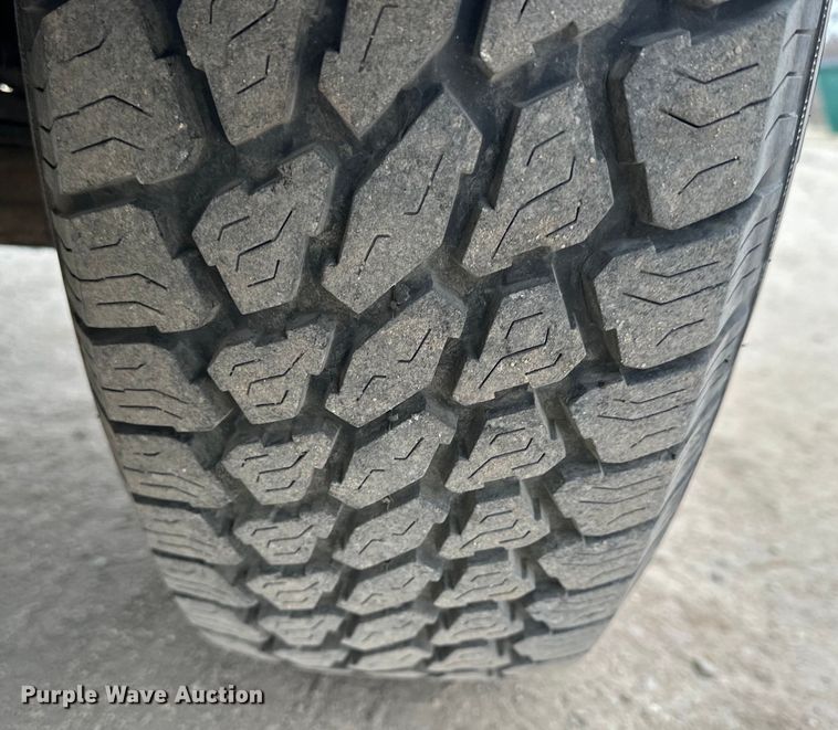 image for item NJ9394 1969 Jeep Commando SUV