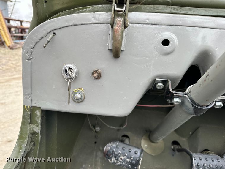 image for item NJ9395 1947 Willy's Jeep SUV