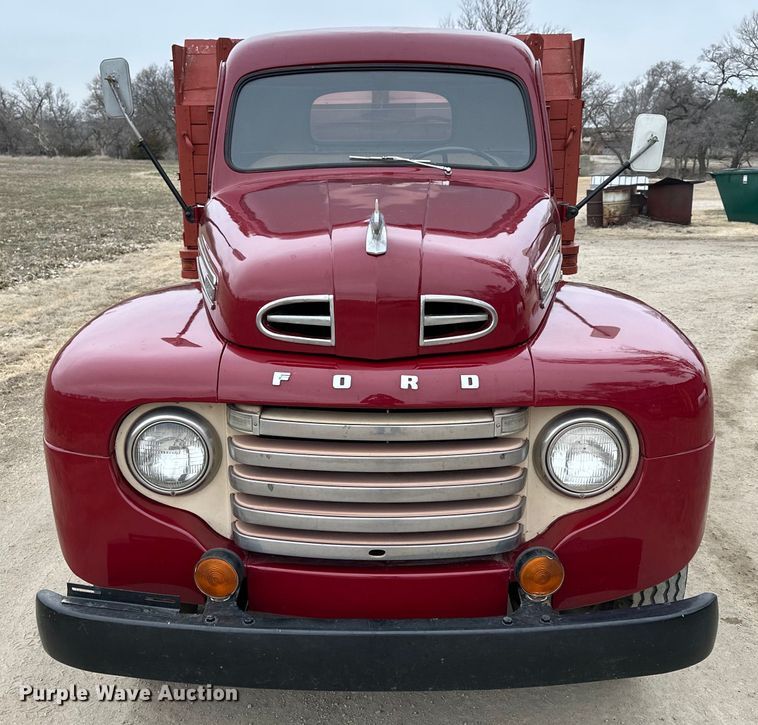 image for item NJ9397 1948 Ford F-5 grain truck