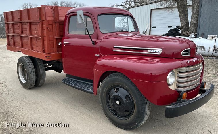 image for item NJ9397 1948 Ford F-5 grain truck