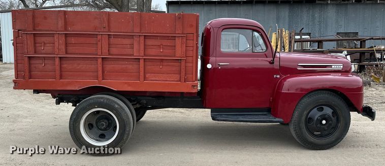 image for item NJ9397 1948 Ford F-5 grain truck