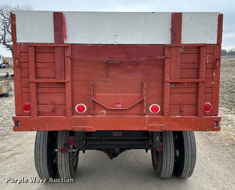 image for item NJ9397 1948 Ford F-5 grain truck