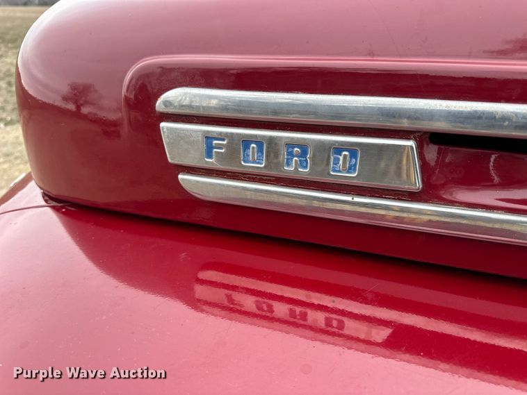 image for item NJ9397 1948 Ford F-5 grain truck