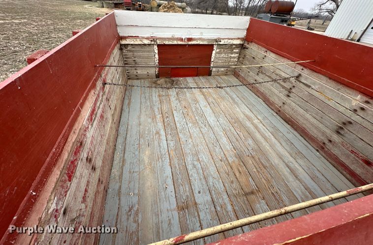 image for item NJ9397 1948 Ford F-5 grain truck