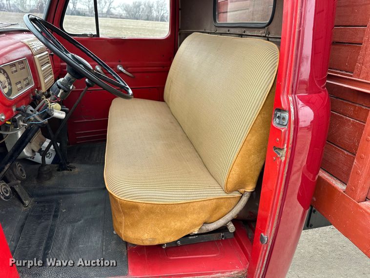 image for item NJ9397 1948 Ford F-5 grain truck