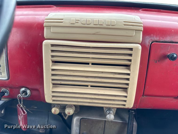 image for item NJ9397 1948 Ford F-5 grain truck