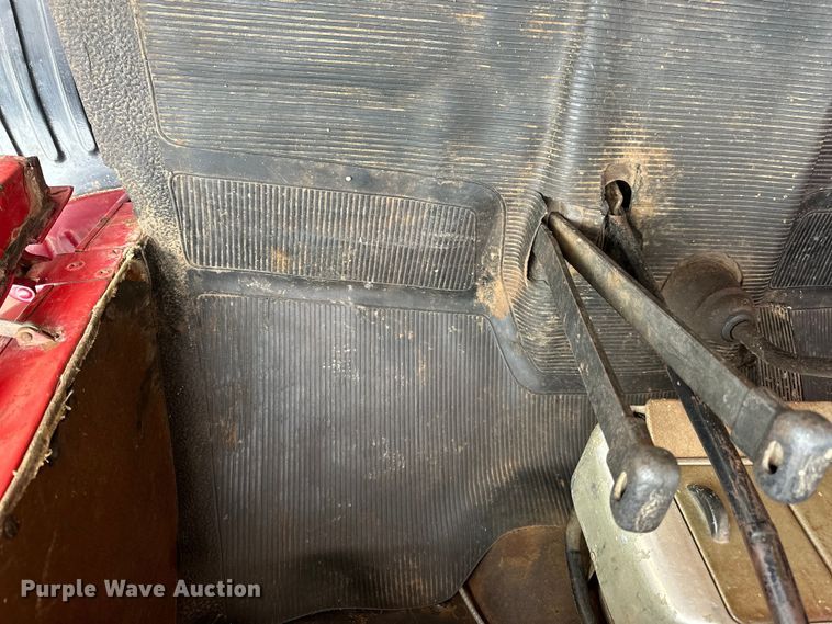 image for item NJ9397 1948 Ford F-5 grain truck