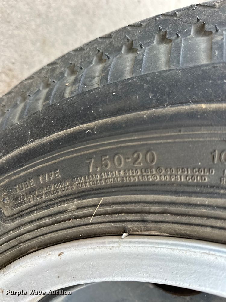 image for item NJ9397 1948 Ford F-5 grain truck