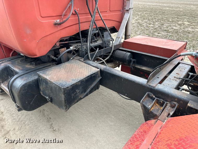 image for item NJ9399 1975 International Fleetstar 2050A semi truck