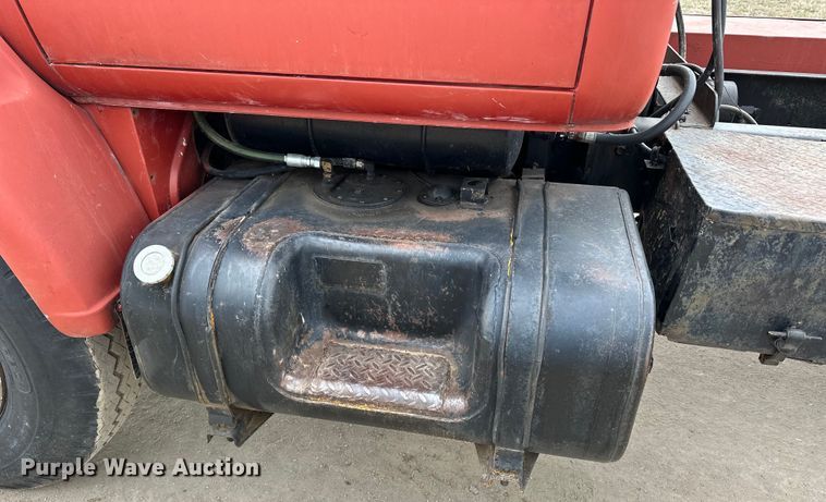 image for item NJ9399 1975 International Fleetstar 2050A semi truck