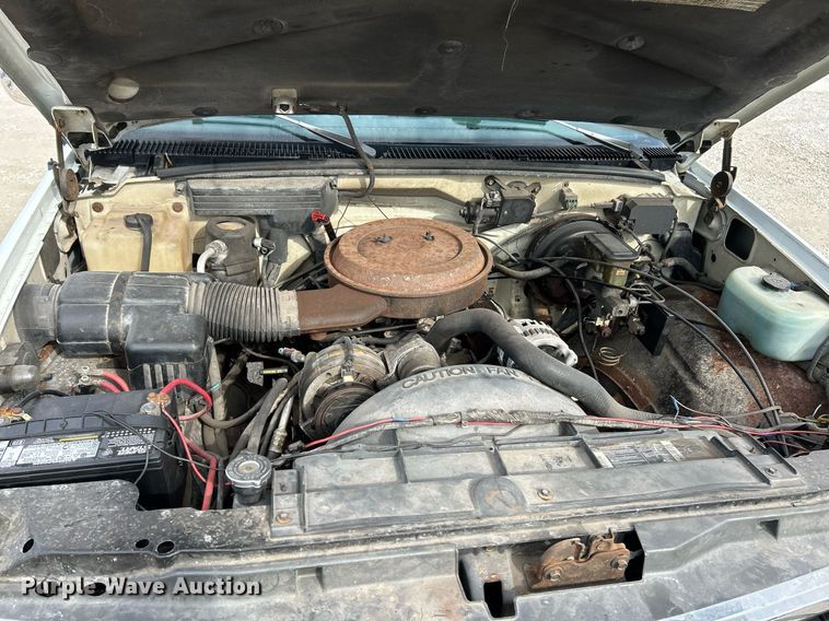 image for item NJ9517 1994 Chevrolet K1500 Ext. Cab pickup truck