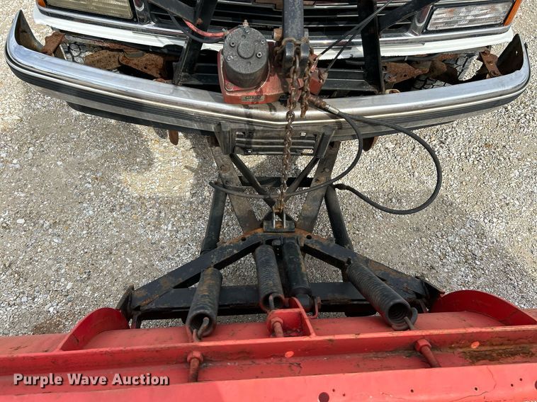 image for item NJ9517 1994 Chevrolet K1500 Ext. Cab pickup truck