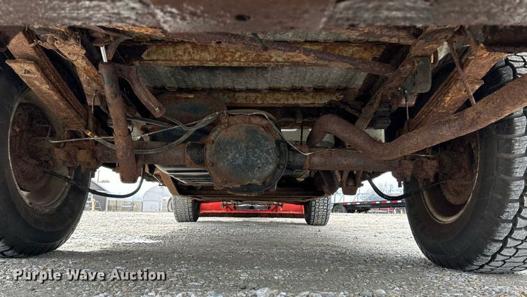 image for item NJ9517 1994 Chevrolet K1500 Ext. Cab pickup truck