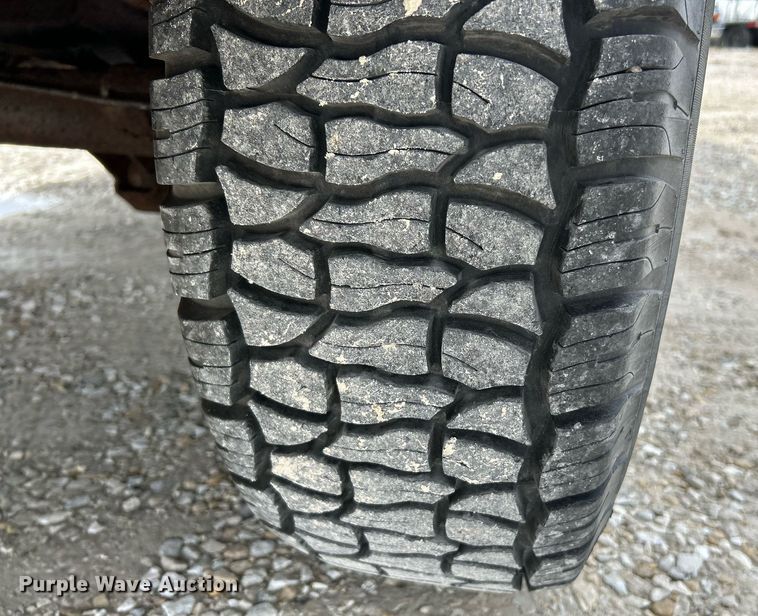 image for item NJ9517 1994 Chevrolet K1500 Ext. Cab pickup truck